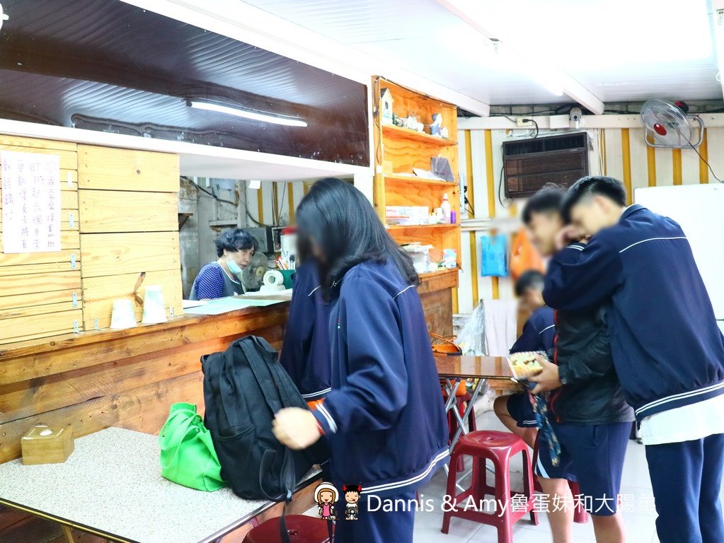 《新竹早餐推薦》應許地18早午餐。健康又好吃的早餐美食。大份量饅頭肉排蛋。Q彈多饀料蛋餅︱新竹高商十八尖山旁（影片）