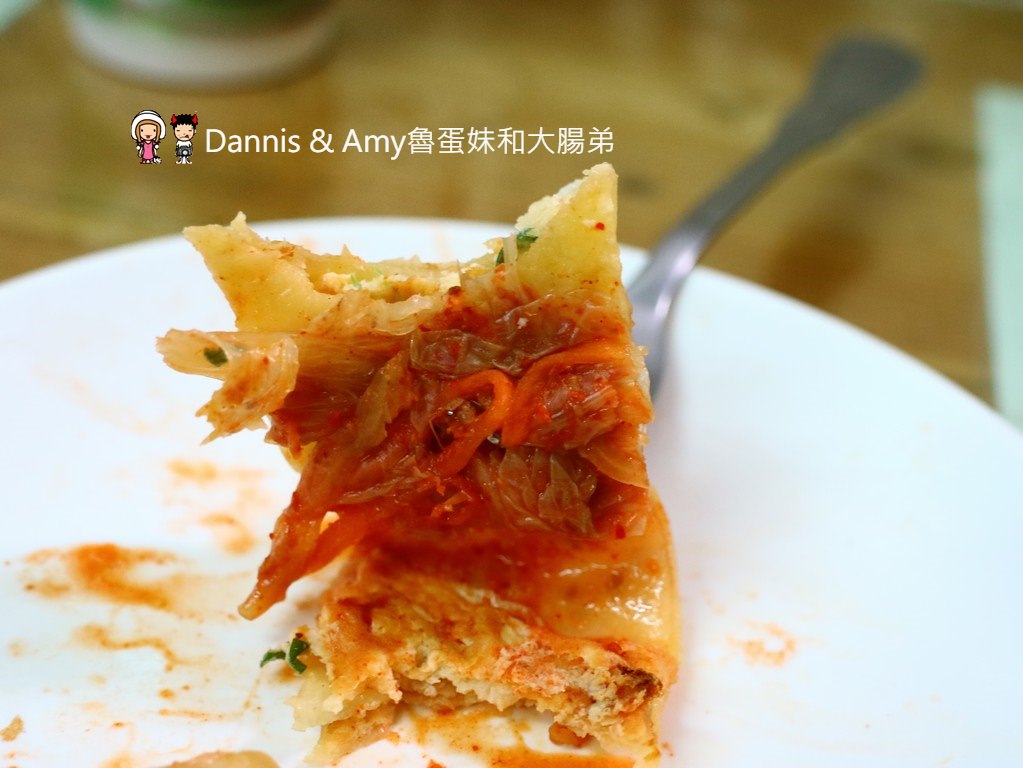 《新竹早餐推薦》應許地18早午餐。健康又好吃的早餐美食。大份量饅頭肉排蛋。Q彈多饀料蛋餅︱新竹高商十八尖山旁（影片）