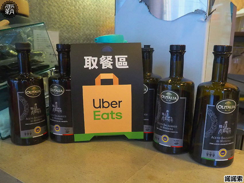 諾諾索義式料理，義大利麵爆多蛤蠣，蛤蠣圈滿滿圍個兩圈，CP值超高~