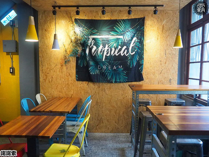 諾諾索義式料理，義大利麵爆多蛤蠣，蛤蠣圈滿滿圍個兩圈，CP值超高~