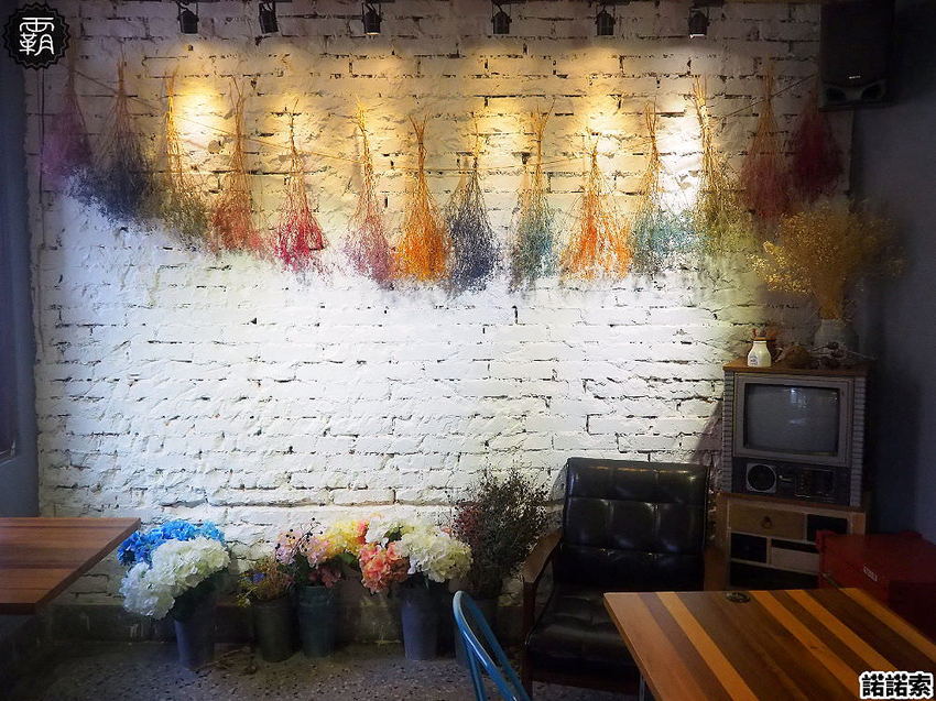 諾諾索義式料理，義大利麵爆多蛤蠣，蛤蠣圈滿滿圍個兩圈，CP值超高~