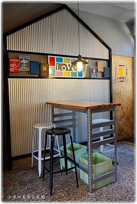 諾諾索 Non Lo So:諾諾索 Non Lo So║貨櫃屋太跳Tone!隱藏中友百貨巷弄內,平價義式料理,超浮誇骰子牛沙拉山!