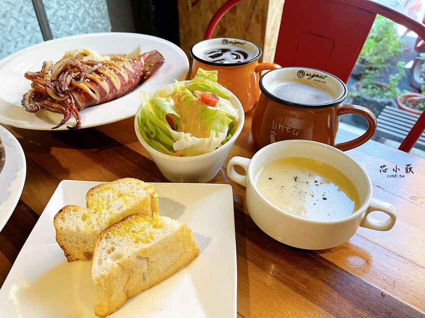 諾諾索Non Lo So義式料理一中店，台中巷弄隱藏美食餐廳，150元起平價美味，整圈蛤蠣和超大隻中捲浮誇限量供應 - Cyndi loves享食天堂