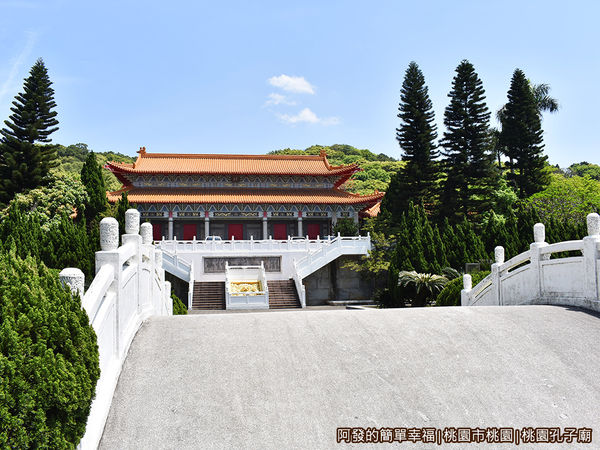 虎頭山公園周邊景點美食08-桃園孔子廟-泮池區.JPG