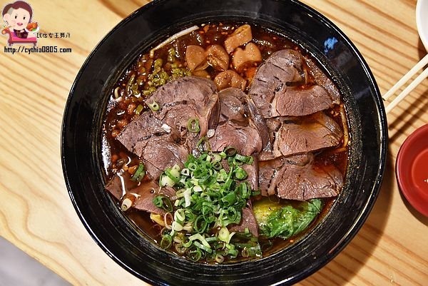 桃園中壢美食-哭鼻子酸辣粉-多口味客製化的酸辣粉,下午不打烊好貼心 @民宿女王芽月-美食.旅遊.全台趴趴走