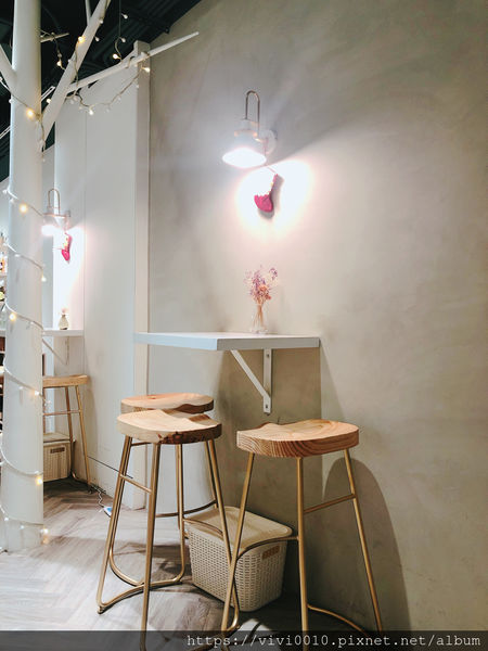 圓圓家愛吃貨-《台北中山》網美瘋IG打卡聖地，酸甜草莓好滋味，初戀好味道