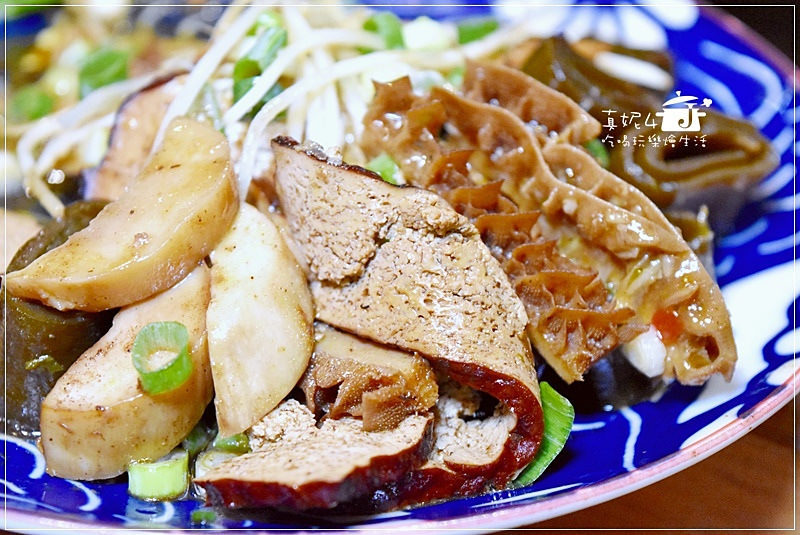 新店排隊牛肉麵 功夫豬私廚好麵