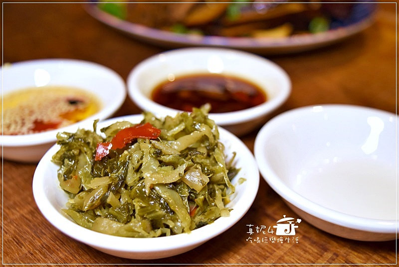 新店排隊牛肉麵 功夫豬私廚好麵