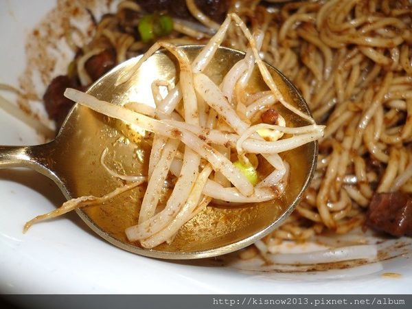 功夫豬私廚好麵：湯頭濃郁,牛肉大塊,令人懷念的滋味-『愛評體驗券』、『功夫豬私廚好麵』体驗心得