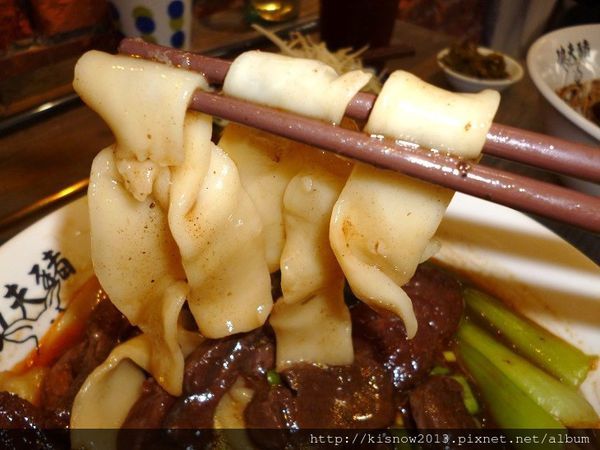 功夫豬私廚好麵：湯頭濃郁,牛肉大塊,令人懷念的滋味-『愛評體驗券』、『功夫豬私廚好麵』体驗心得