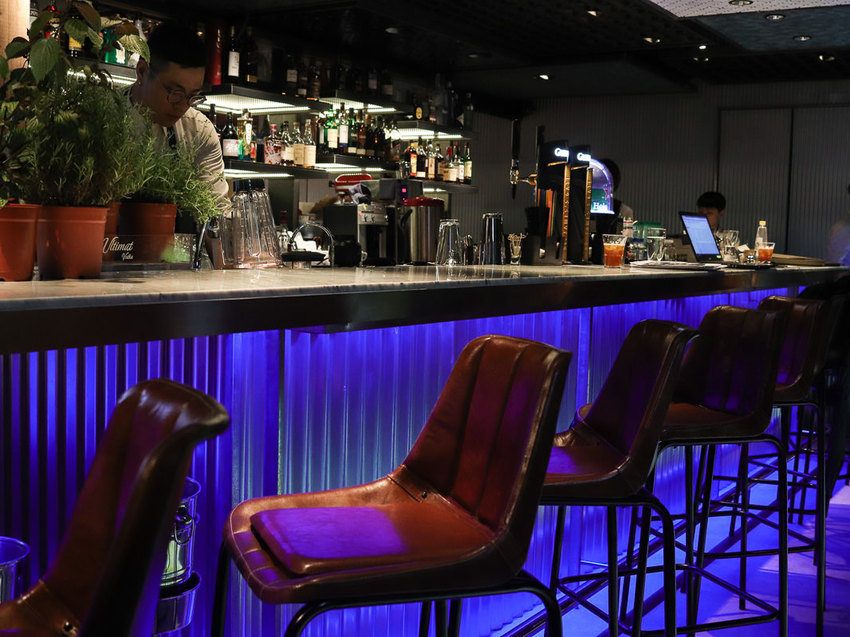 信義區百萬夜景，花酒蔵海鮮吧-台北最時尚海鮮餐廳！ - Lexies Blog，寫食派