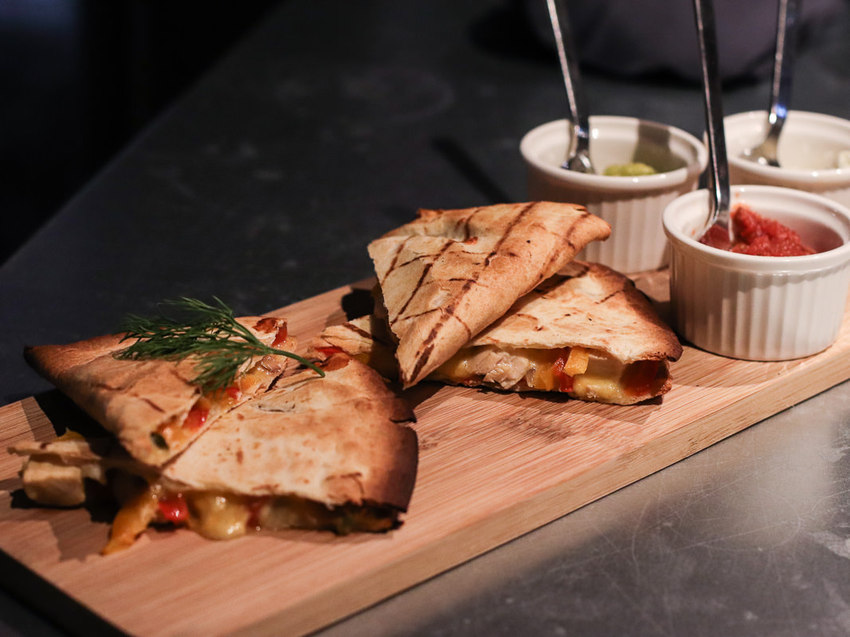 信義區百萬夜景，花酒蔵海鮮吧-台北最時尚海鮮餐廳！ - Lexies Blog，寫食派