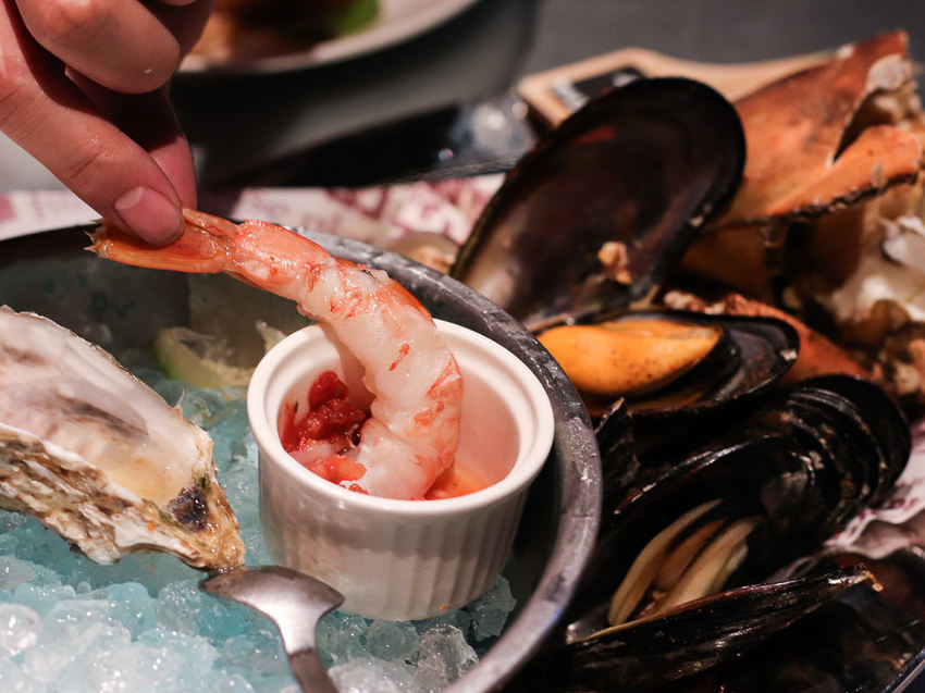 信義區百萬夜景，花酒蔵海鮮吧-台北最時尚海鮮餐廳！ - Lexies Blog，寫食派