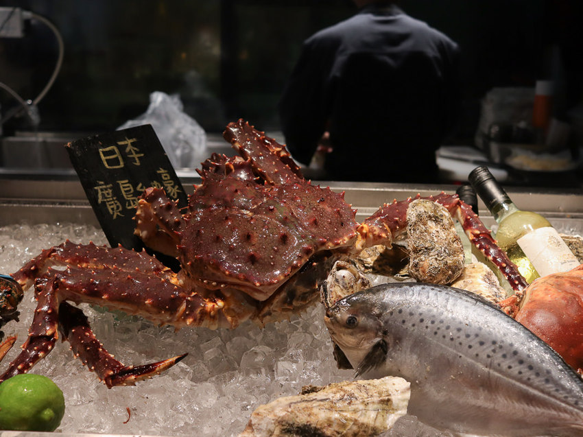 信義區百萬夜景，花酒蔵海鮮吧-台北最時尚海鮮餐廳！ - Lexies Blog，寫食派