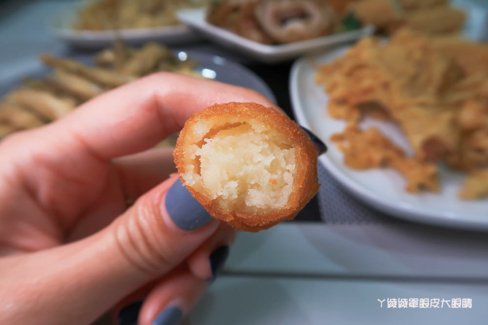 新竹城隍廟新開幕超厚雞排，自由先生美式揚物，這家炸物賣的最特別！