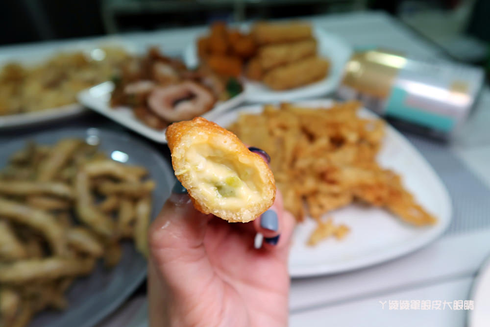 新竹城隍廟新開幕超厚雞排，自由先生美式揚物，這家炸物賣的最特別！