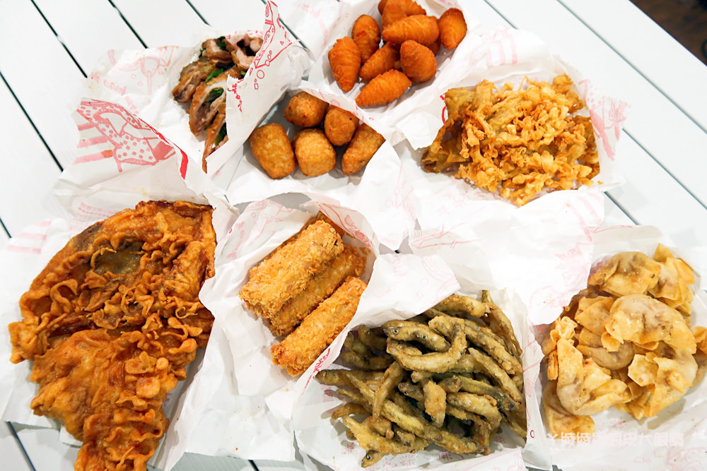 新竹城隍廟新開幕超厚雞排，自由先生美式揚物，這家炸物賣的最特別！