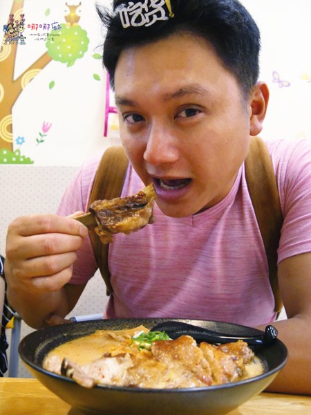 揹潶鍋拉麵,桃園美食,林口美食,拉麵,大份量,台北美食,林口A8站