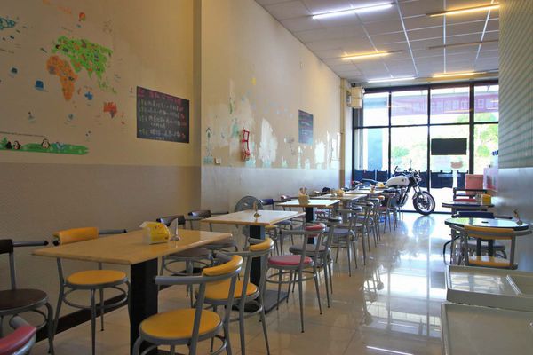 【林口美食】揹潶鍋日式拉麵-豐富配料的平價拉麵店