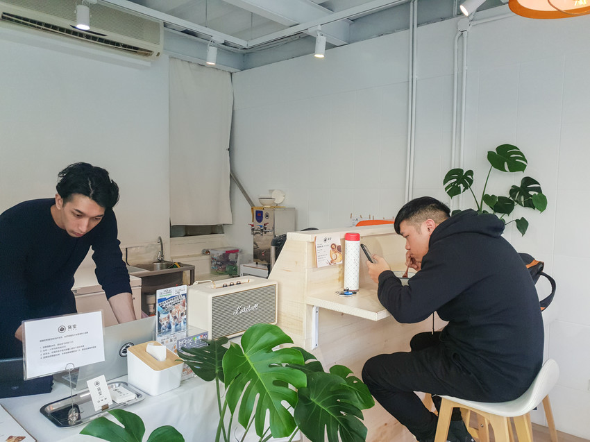 台北美食||貨室甜品-赤峰街中的小白屋,清新十足的創意冰品||大同區、赤峰街美食