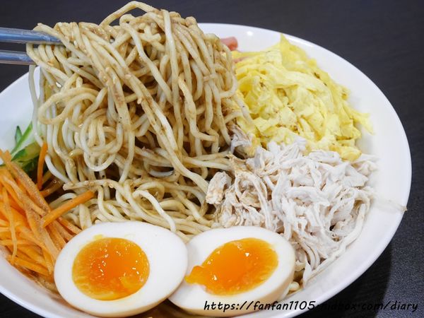 【桃園深夜食堂】郝記 #涼麵 #咖哩飯 #桃園美食 #桃園宵夜 #銅板美食 (38).JPG