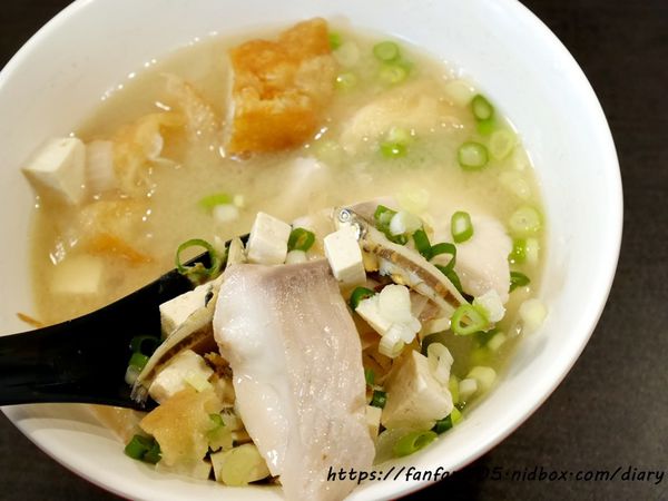 【桃園深夜食堂】郝記 #涼麵 #咖哩飯 #桃園美食 #桃園宵夜 #銅板美食 (34).JPG