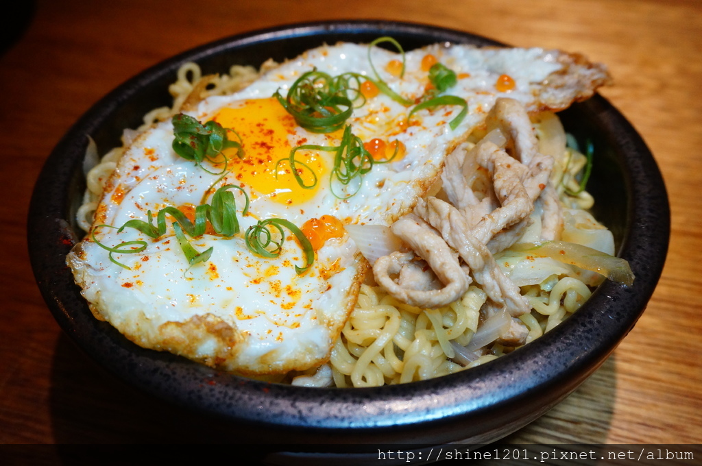 梧柒|咱們三|三重早午餐.菜寮站美食.三重宵夜