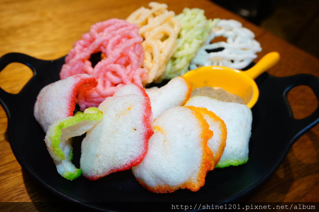 梧柒|咱們三|三重早午餐.菜寮站美食.三重宵夜