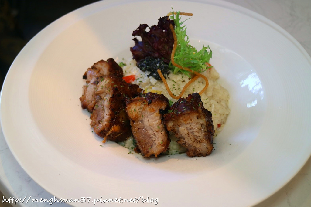 20180524_180524_0029 20180524_180524_0029