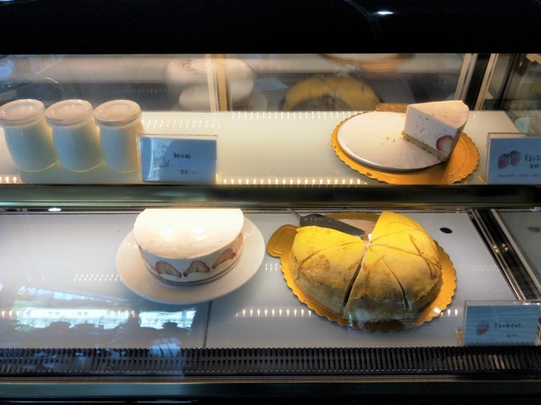 7號驛站:【桃園大溪景點】7號驛站~鵝黃色餐廳大片落地窗用餐氣氛佳 木工藝品欣賞 慈湖賞梅花落羽松中繼站 7號驛站:【桃園大溪景點】7號驛站~鵝黃色餐廳大片落地窗用餐氣氛佳 木工藝品欣賞 慈湖賞梅花落羽松中繼站