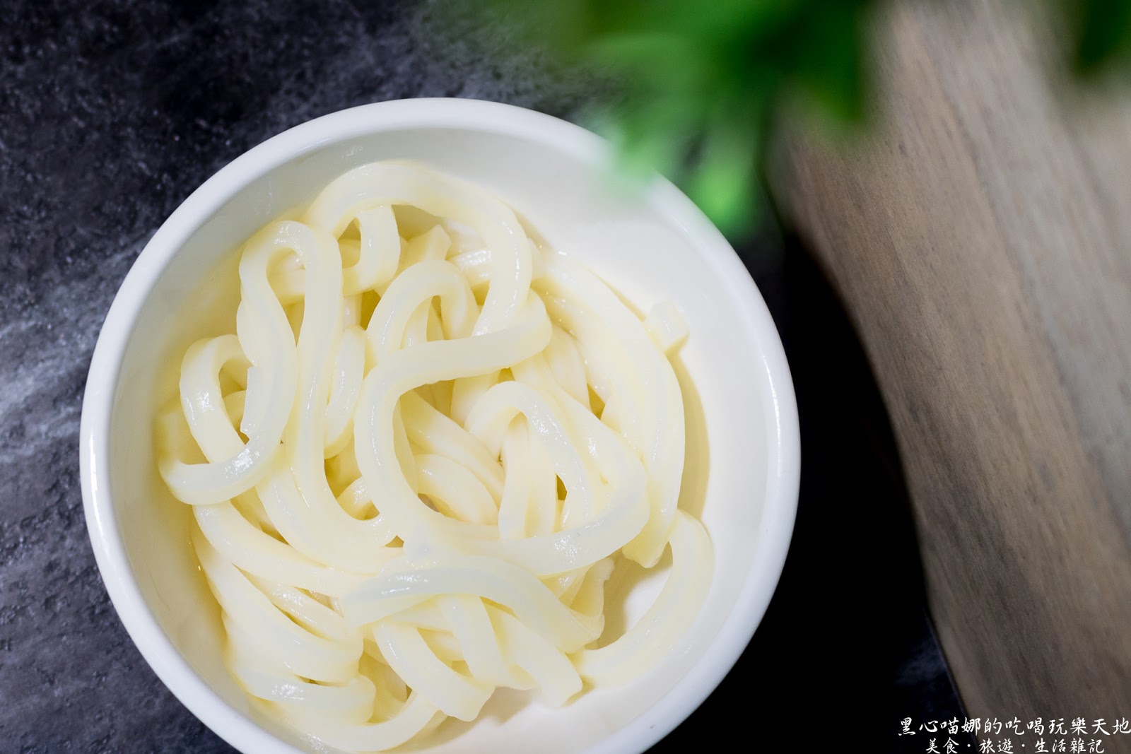 高雄左營︱九勺涮涮鍋　新開幕！！在清爽的環境裡吃鍋物，夏天裡不用再揮汗的高雅享受！