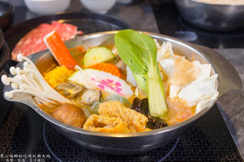 高雄左營︱情人節,找個高雅精緻火鍋店,在陽光包圍之中暖暖度過吧!【九勺涮涮鍋】