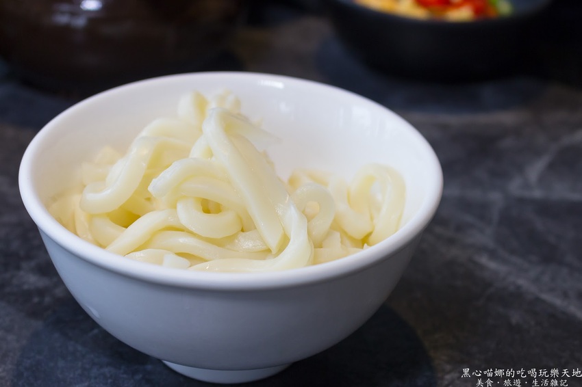 高雄左營︱情人節,找個高雅精緻火鍋店,在陽光包圍之中暖暖度過吧!【九勺涮涮鍋】