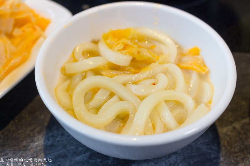 高雄左營︱情人節,找個高雅精緻火鍋店,在陽光包圍之中暖暖度過吧!【九勺涮涮鍋】