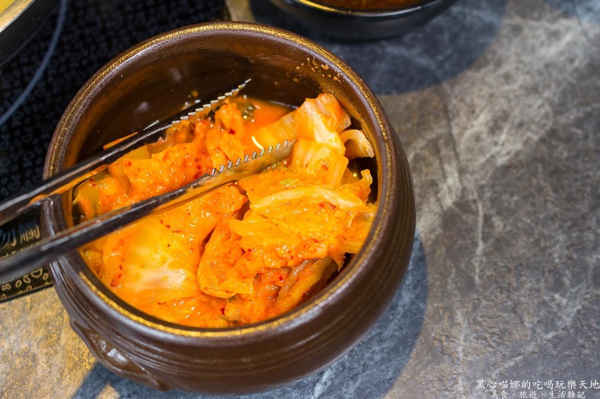 高雄左營︱情人節,找個高雅精緻火鍋店,在陽光包圍之中暖暖度過吧!【九勺涮涮鍋】