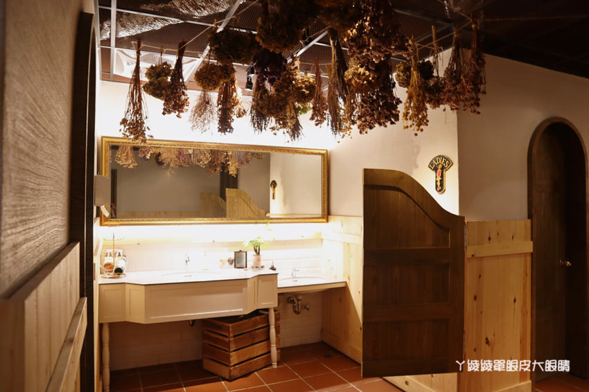 新竹美食餐廳推薦佐佐義，竹北平價義式料理！小木偶童話玻璃屋