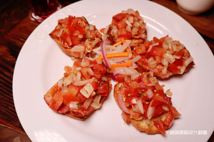 新竹美食餐廳推薦佐佐義，竹北平價義式料理！小木偶童話玻璃屋