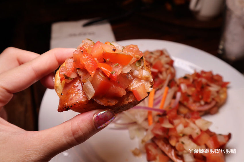 新竹美食餐廳推薦佐佐義，竹北平價義式料理！小木偶童話玻璃屋