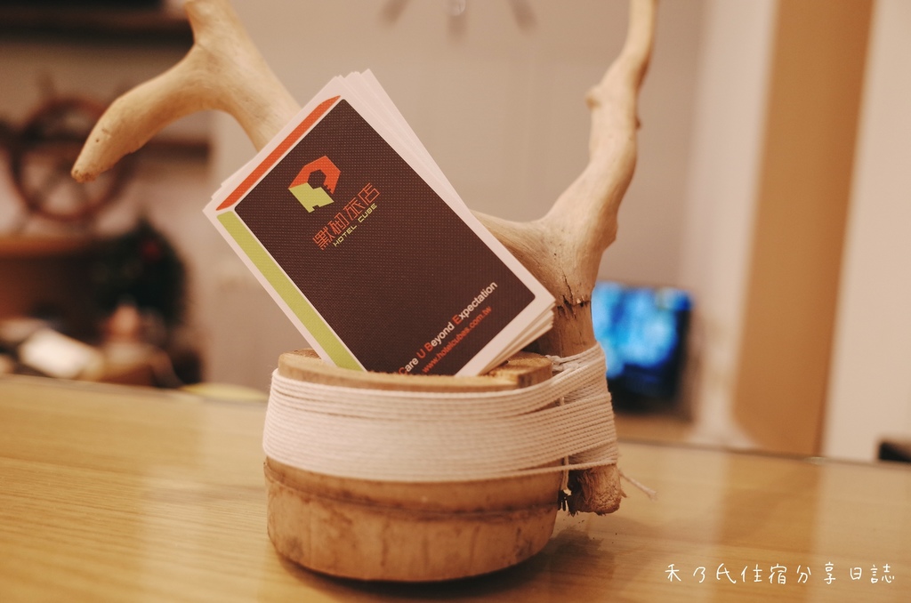 18-05-20-00-13-59-067_deco.jpg 18-05-20-00-13-59-067_deco.jpg