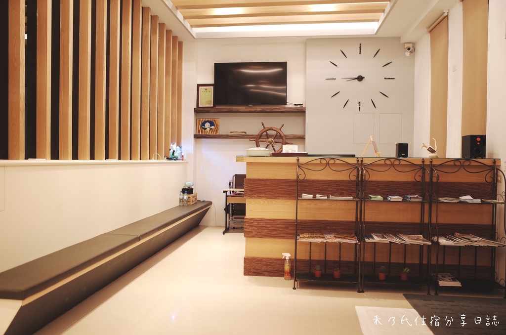 18-05-20-00-11-03-323_deco.jpg 18-05-20-00-11-03-323_deco.jpg