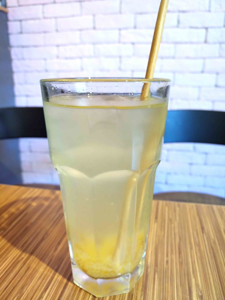 【桃園】義匠義式湯麵專賣店☞桃園藝文特區特色義式湯麵，提供多種醬汁任你選擇，超澎湃海鮮讓人吃到嘴軟!