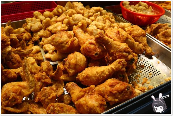 陳季炸雞（三重店）：[食記]►新北三重◄三重好吃炸雞、市場炸雞傳統美味－陳季炸雞，推薦：香雞排、香雞翅、小雞塊