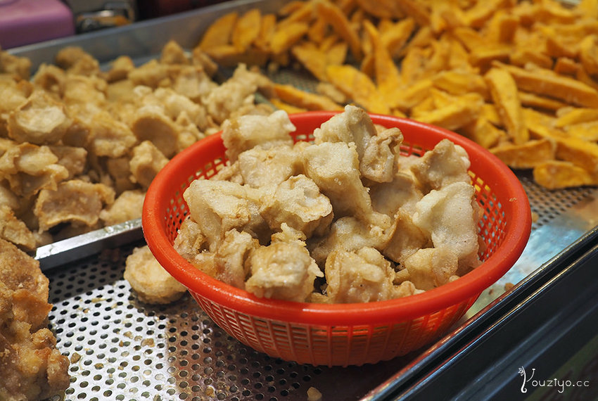 三重好吃炸雞 陳季炸雞 黃金春雞新登場！豪邁爽快大口吃雞︱三重人氣宵夜首選 | YOUZI 佑子 - 美食旅行 Travel, Food, Life