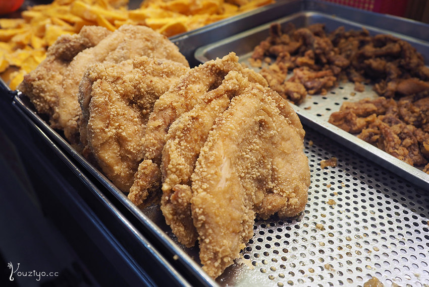 三重好吃炸雞 陳季炸雞 黃金春雞新登場！豪邁爽快大口吃雞︱三重人氣宵夜首選 | YOUZI 佑子 - 美食旅行 Travel, Food, Life
