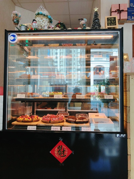 宮青恬:宮青恬-手作甜塔:竹南立達街上的寵物友善甜點店 *可內用提供wifi(無廁所),前一日私訊可訂購整份塔ヾ(*´∀ ˋ*)ノ