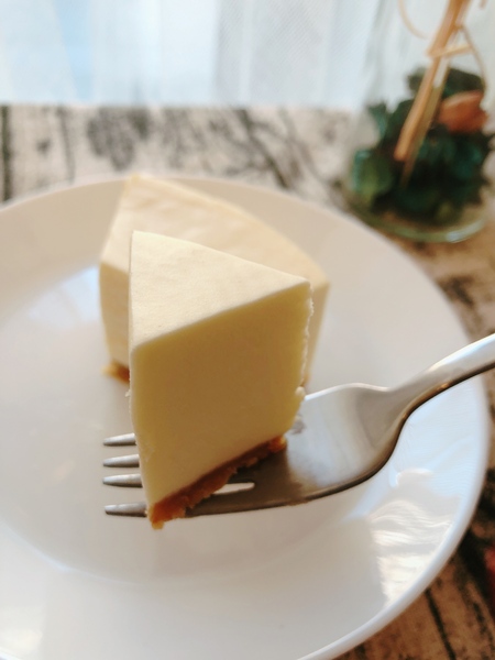 宮青恬:宮青恬-手作甜塔:竹南立達街上的寵物友善甜點店 *可內用提供wifi(無廁所),前一日私訊可訂購整份塔ヾ(*´∀ ˋ*)ノ