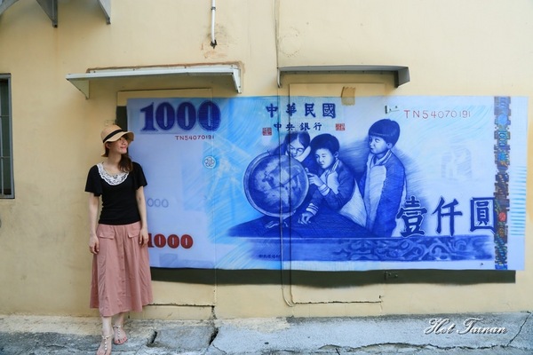 衛武營彩繪社區：【高雄景點】全台最大最高的彩繪牆！捷運旅遊超便利，IG打卡熱門景點：衛武營彩繪社區