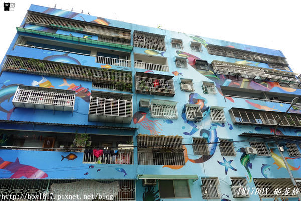 【高雄。苓雅】衛武營彩繪社區。衛武迷迷村。整個社區就是巨人的美術館