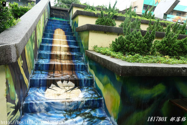 【高雄。苓雅】衛武營彩繪社區。衛武迷迷村。整個社區就是巨人的美術館