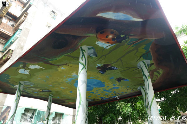 【高雄。苓雅】衛武營彩繪社區。衛武迷迷村。整個社區就是巨人的美術館